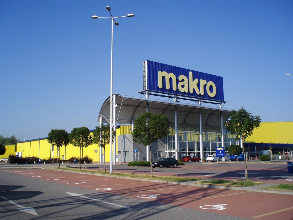 Velkoobchodům Makro ČR loni klesl zisk o třináct procent. Tržby naopak vzrostly