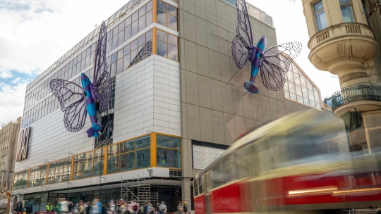 Uvnitř nového Máje. Rozkvete v centrum, které tu nemá obdoby, slibují majitelé