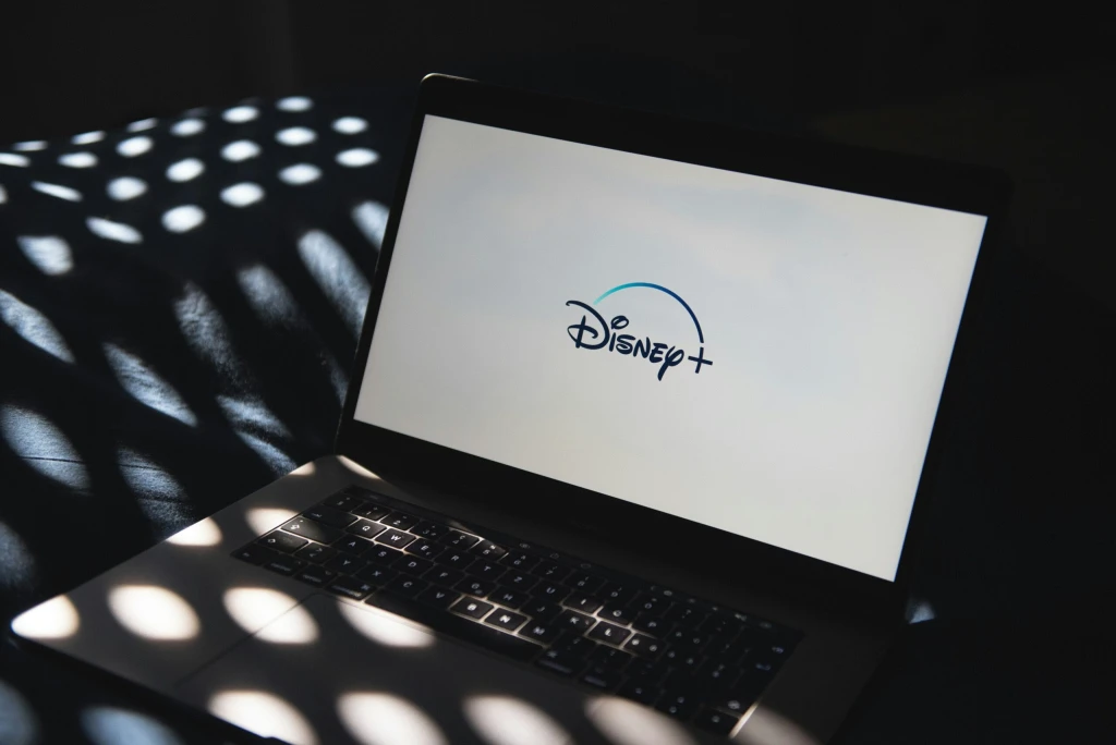 Streamingové služby Disneyho jsou poprvé v zisku. Firma zvýšila celoroční výhled