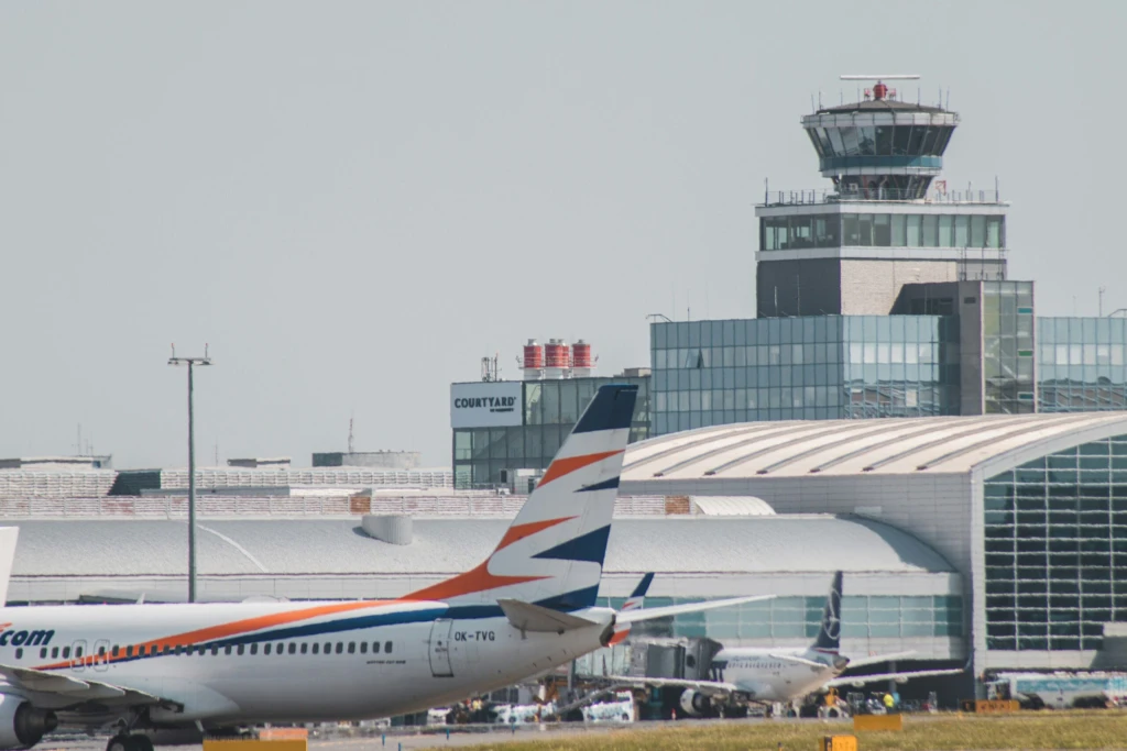 Blízko k&nbsp;rekordu. Pražské letiště čeká 16 milionů cestujících