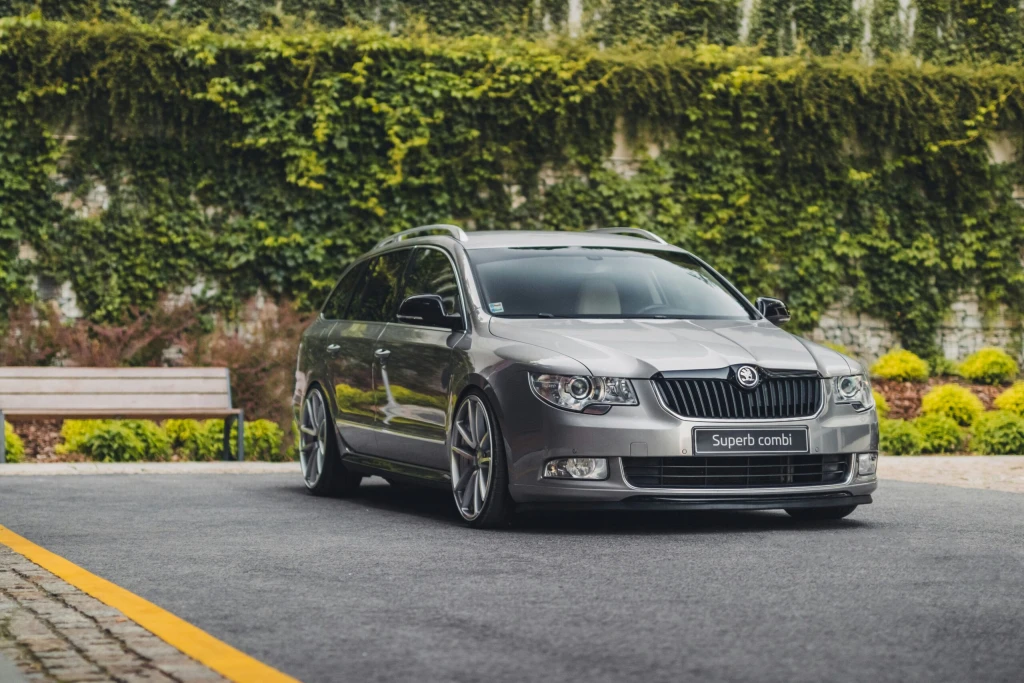 Škoda Auto prodlouží výrobu některých modelů. Důvodem je pomalejší přeměna na elektromobilitu