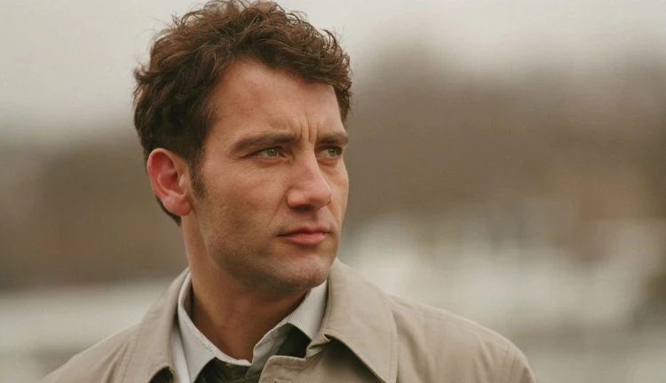 Hello, Stranger! Clive Owen (se) ve Varech představí Na dotek