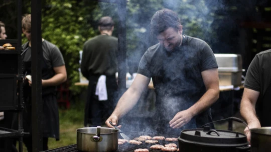 Svatby za milion i&nbsp;vlastní keramika. Kuchařský Ze Mě projekt dál zrychluje