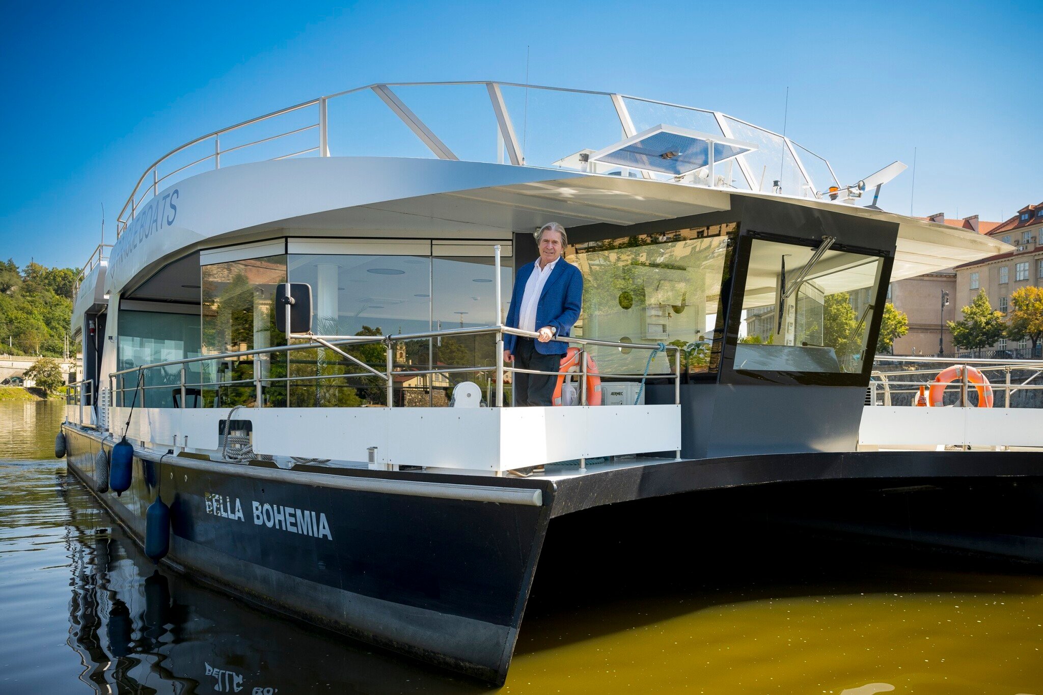 Elektro revoluce na Vltavě: Plavba s Prague Boats vás nadchne i vizí eko budoucnosti