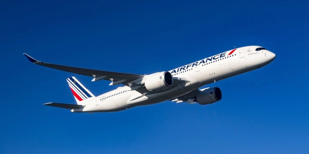 Air France pozastavuje lety do Bejrútu a Tel Avivu. Situaci znovu posoudí v pondělí