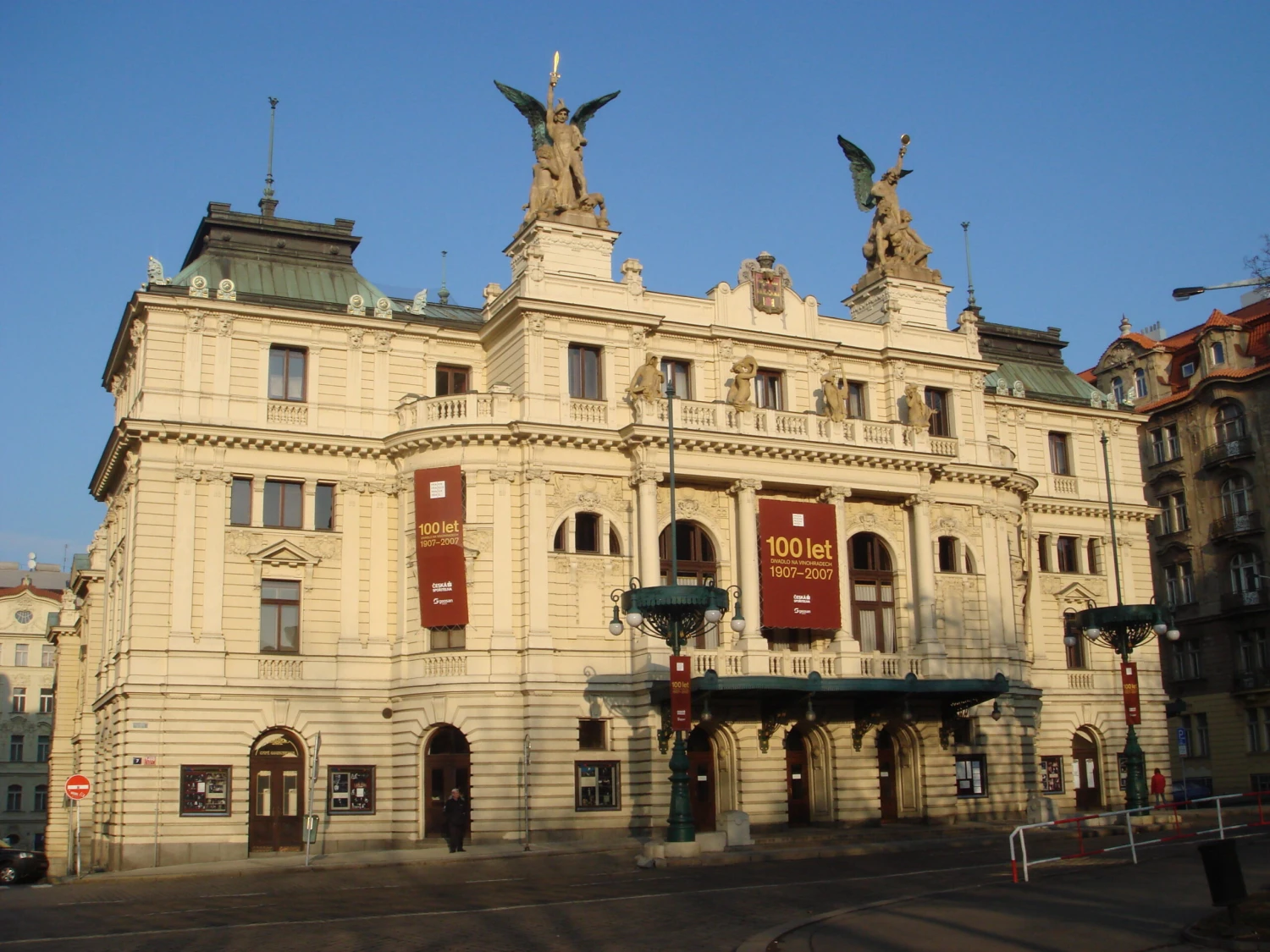 Tendr za 2,21 miliardy. Praha vypsala soutěž na rekonstrukci Divadla na Vinohradech