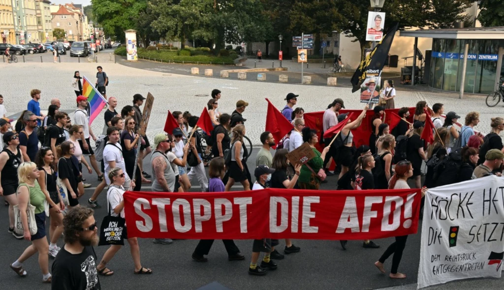 Nespokojenost Němců s politikou je kritická, varuje odborník