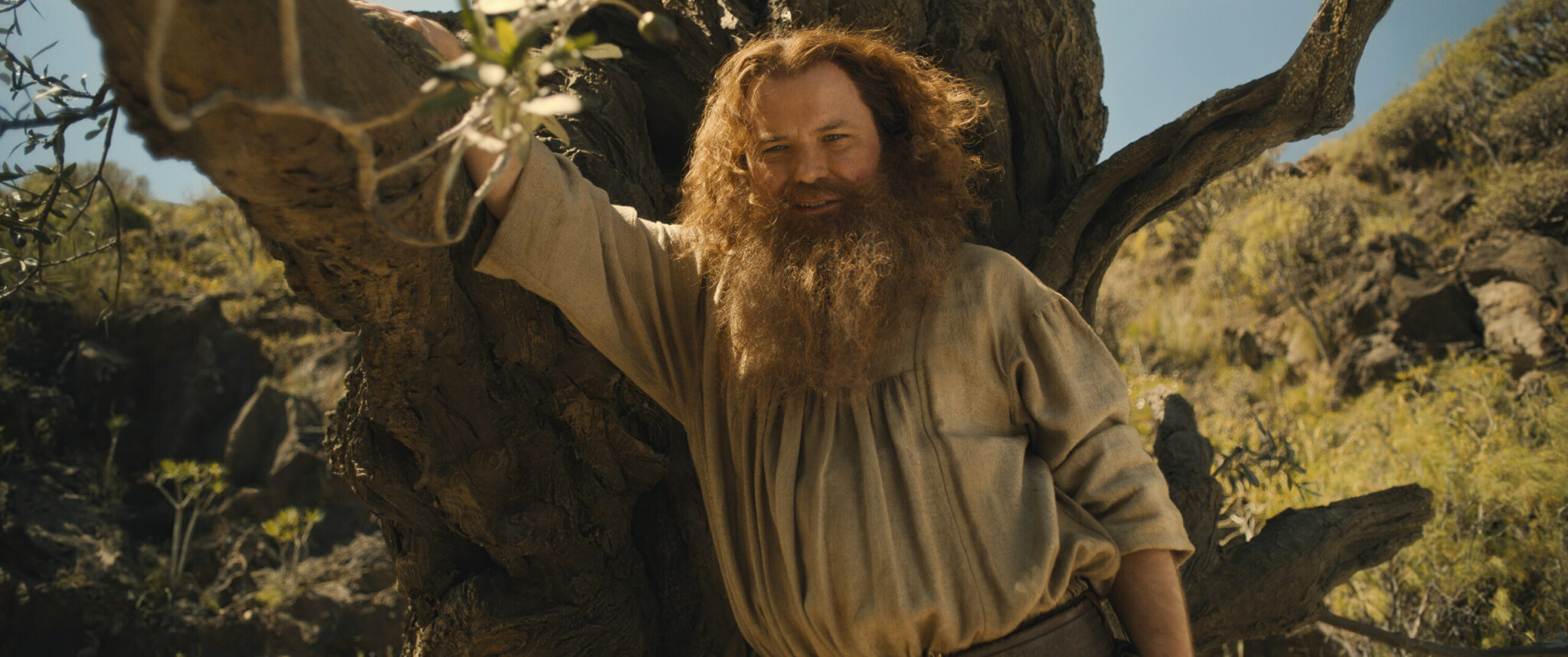 Rory Kinnear jako Tom Bombadil v seriálu Pán prstenů: Prsteny moci