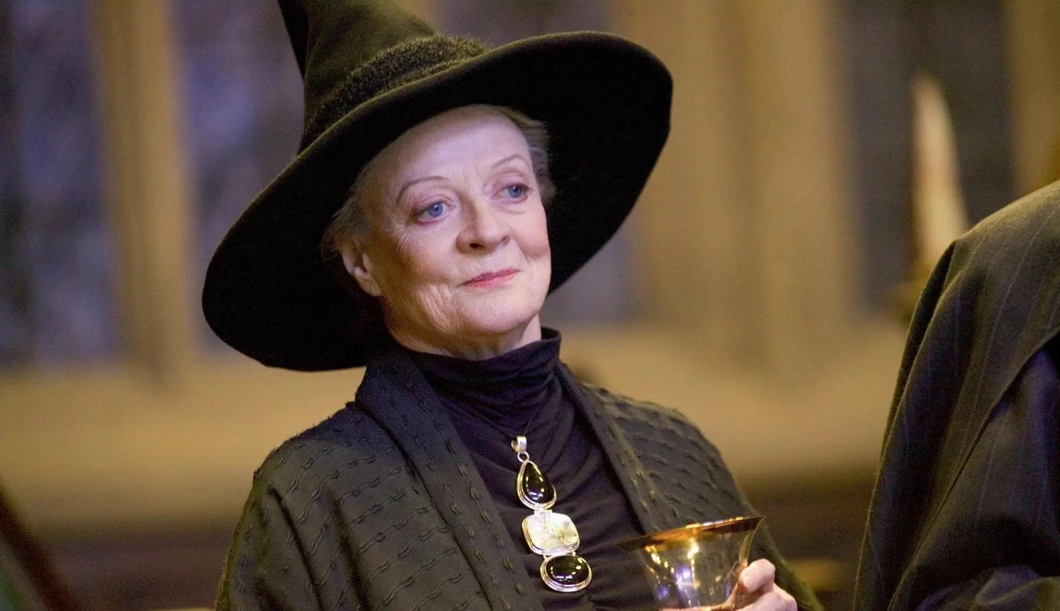 Maggie Smith vládla vtipem i sarkasmem. Herečce složil osobní poklonu také král