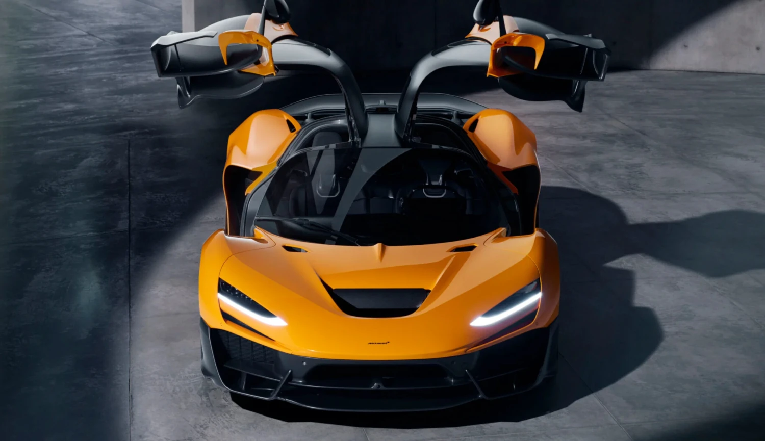 McLaren pro 399 šťastných je tady. Přijíždí první hypersport ze svaté trojice