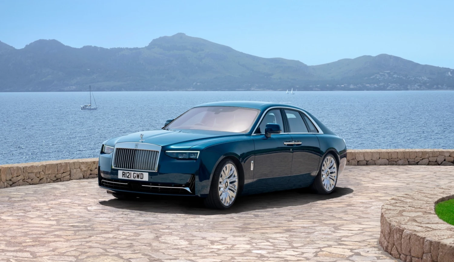 Omlazený Rolls-Royce pro mladé. I dál se ale neobejdou bez pořádného balíku peněz