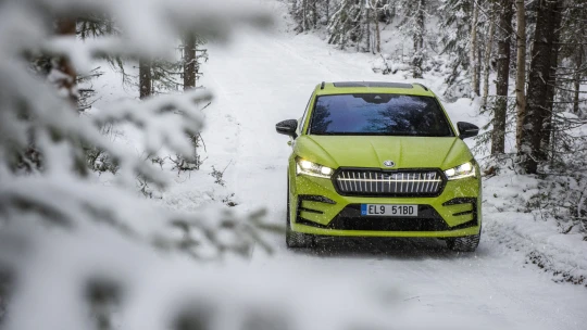 Dobyvatel Enyaq. Proč český elektromobil oslnil Německo a porazil tam VW i Teslu?