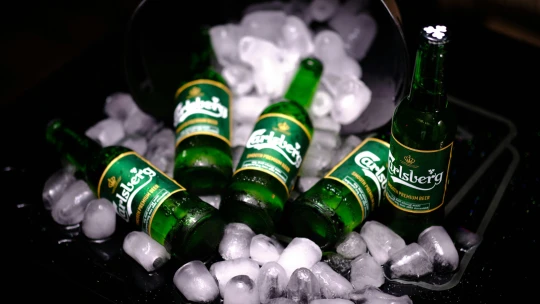 Carlsberg definitivně opouští Rusko. Podíl v pivovaru Baltika přebírají dva zaměstnanci