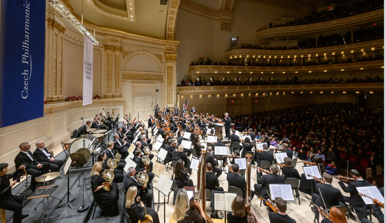 Jako být v olympijském finále. Česká filharmonie oslňuje Carnegie Hall