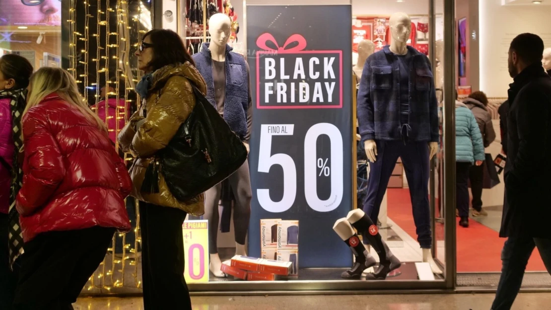 Slevová magie. Jak české a zahraniční e-shopy čarovaly během Black Friday